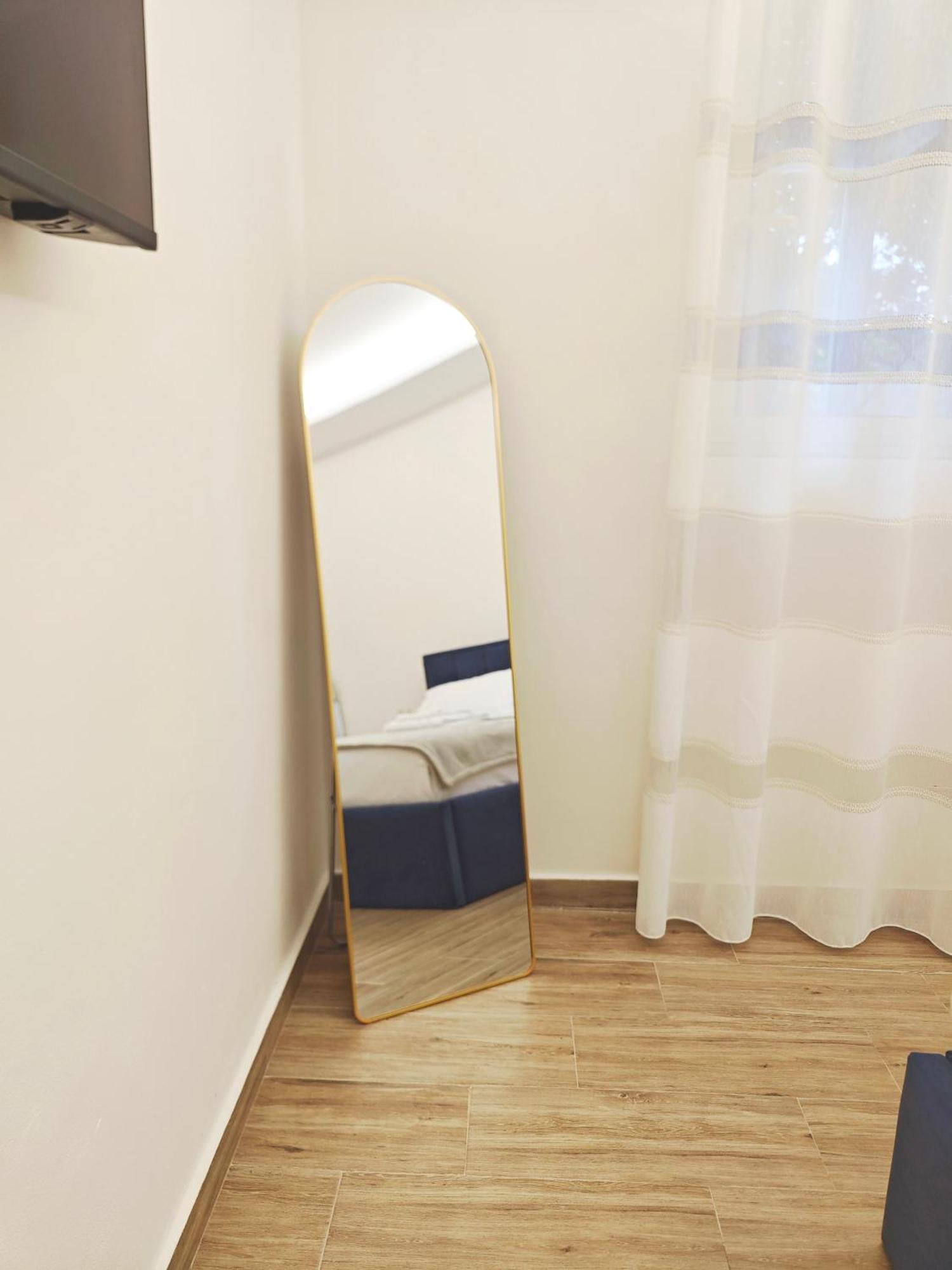 New Apartment Close To Sea And Downtown Vlorë Exterior foto